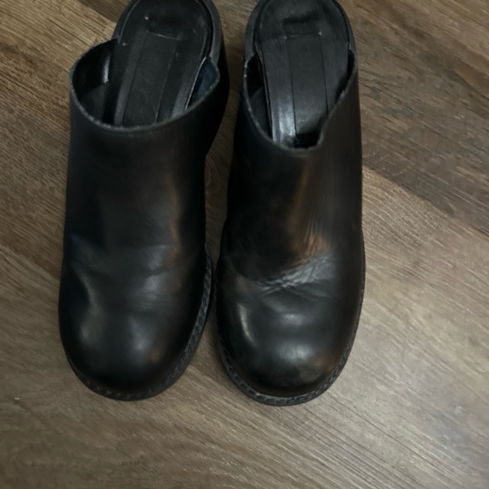 Cathy Jean Black Leather Mules